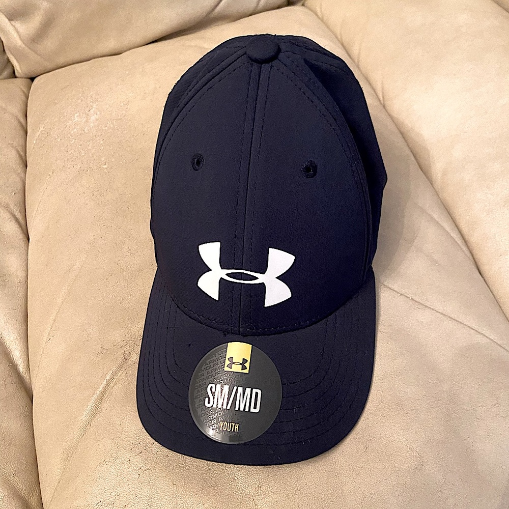 Youth S/M Under Armour baseball cap